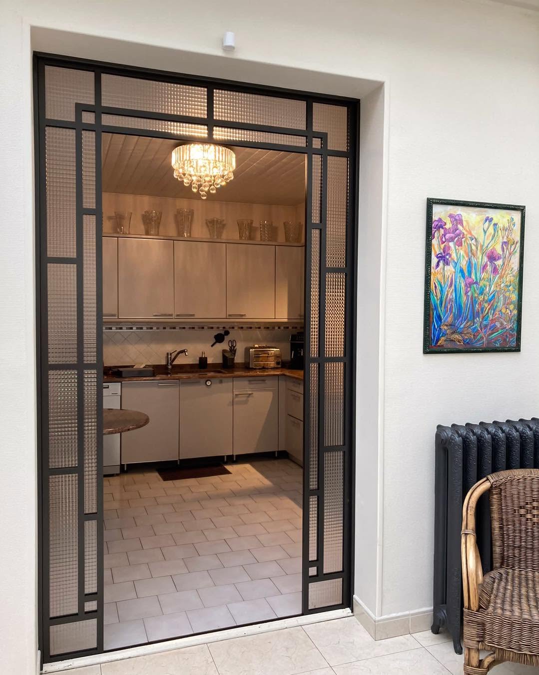 Porte sur mesure en métal