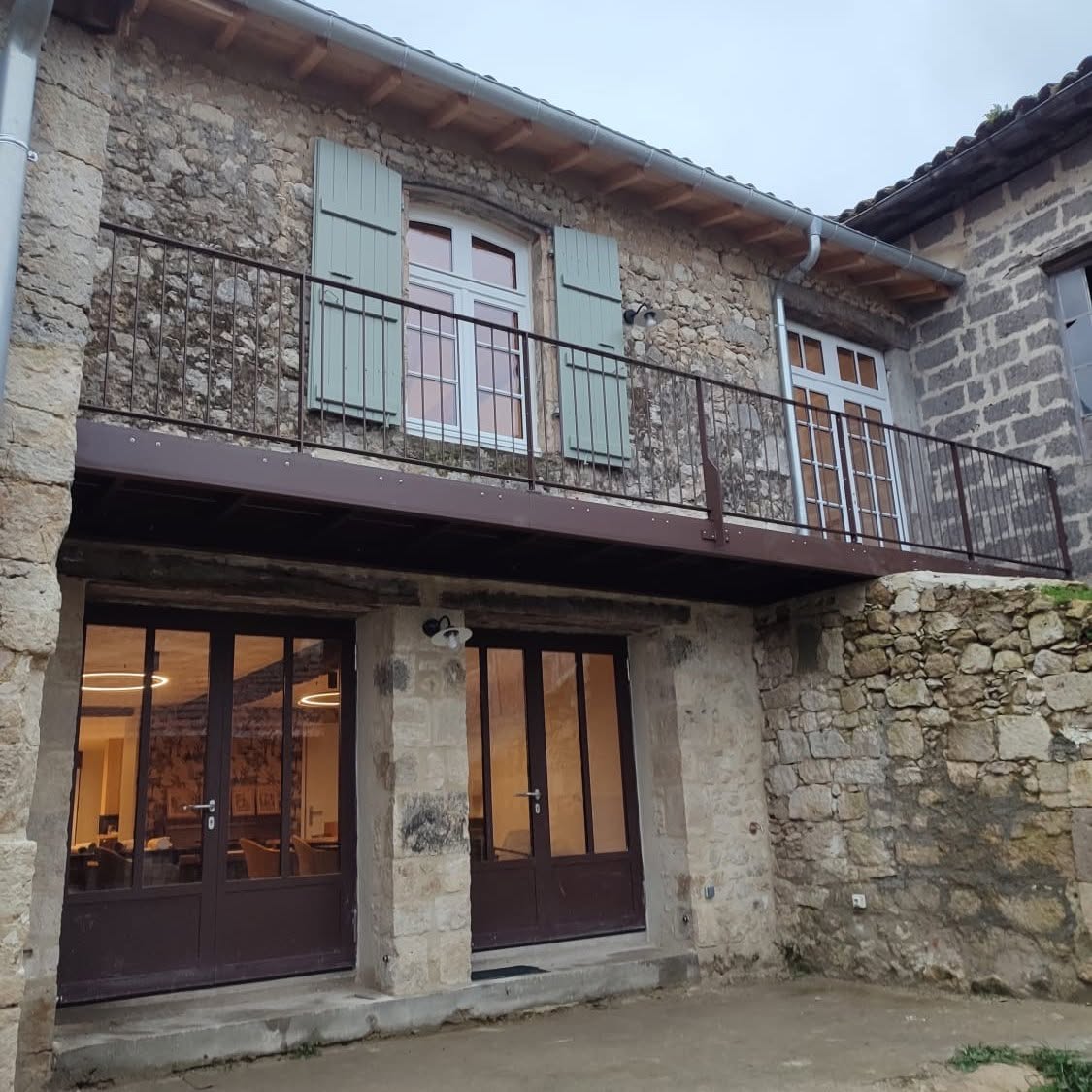 Balcon sur mesure en métal